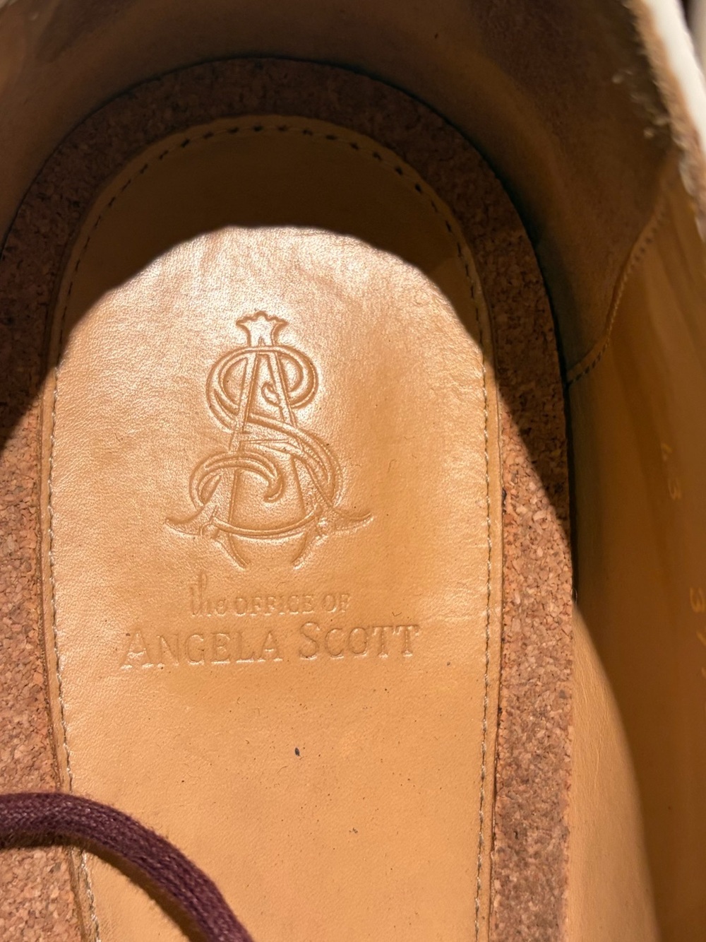 The Office of Angela Scott- Mr. Doubt, size 43 - Picture 5 of 6